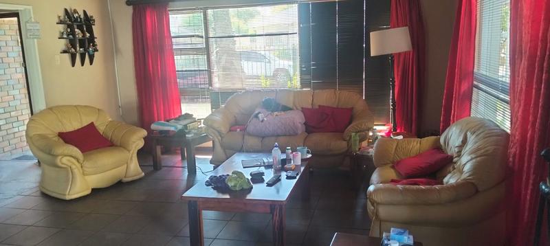To Let 3 Bedroom Property for Rent in Bellville Western Cape